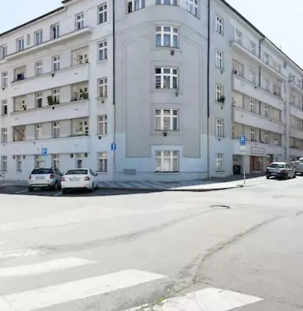Apartment Chic And Spacious 5min From Historic By Easybnb