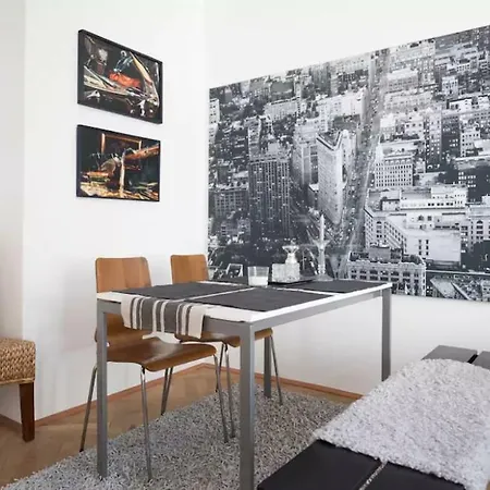 Chic And Spacious 5min From Historic By Easybnb Apartment *