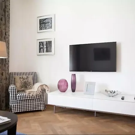 Chic And Spacious 5min From Historic By Easybnb