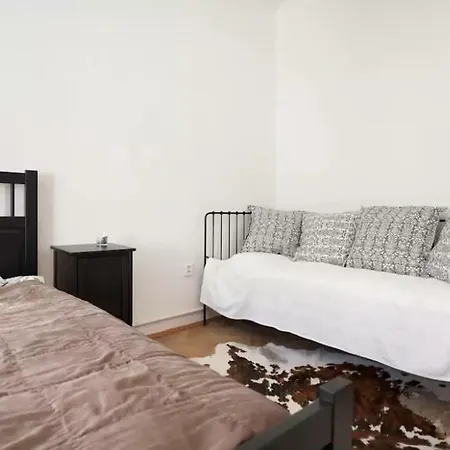 Chic And Spacious 5min From Historic By Easybnb Apartment *