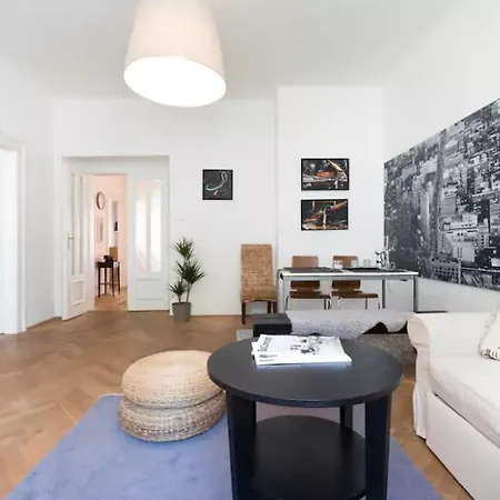 Chic And Spacious 5min From Historic By Easybnb Apartment *